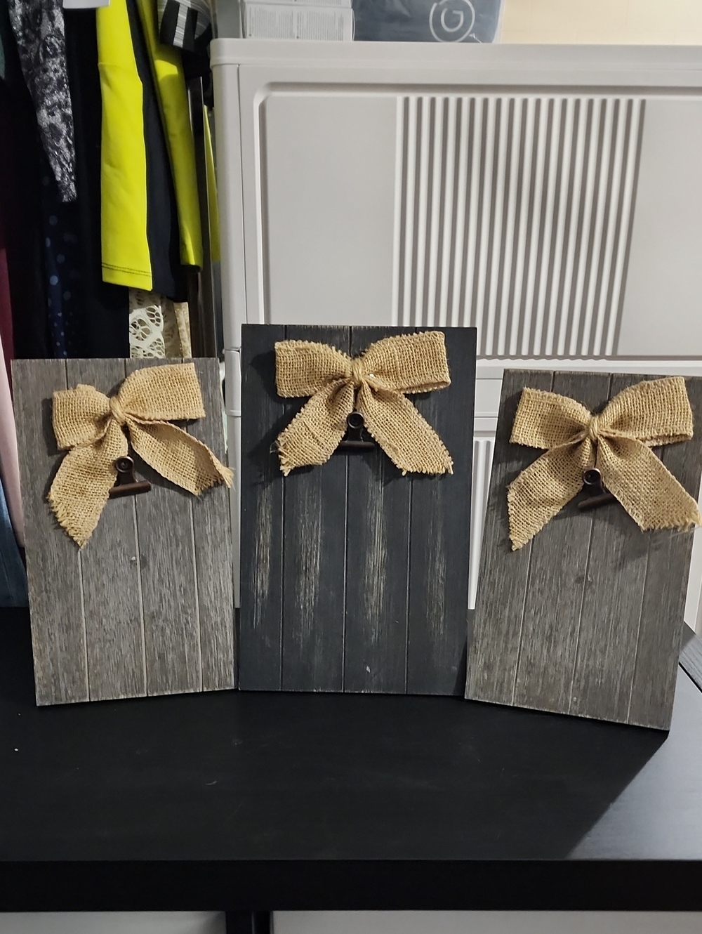 PRELOVED Rustic Burlap Bow Wall Or Desk Picture Set - Neutral Grayish Brown